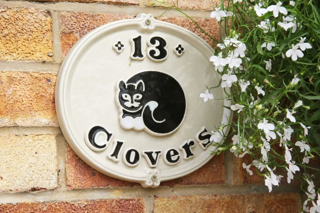 Clovers-B+B-Front-of-House-3